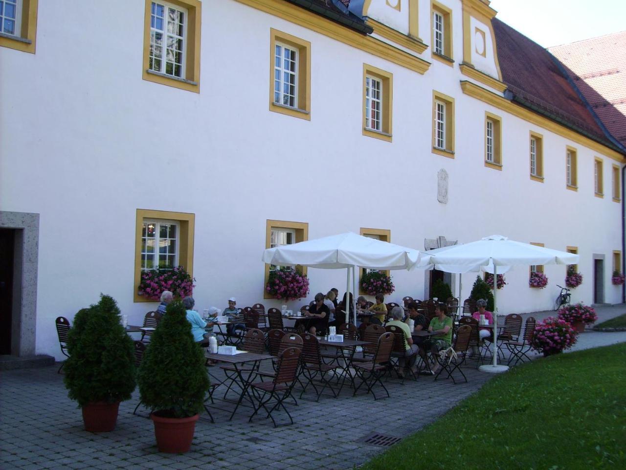Tagungshaus Im Kloster Neresheim Hotel Exterior foto